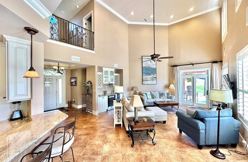 Sandestin House | Beautiful views! 2 minute ride to the Beach in the 6 person golf cart! 5406TT