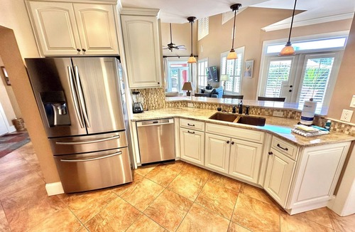 Sandestin House | Beautiful views! 2 minute ride to the Beach in the 6 person golf cart! 5406TT