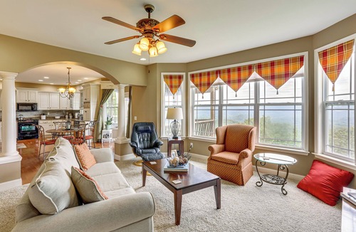Trenton House | Beautiful Views of Lookout Mtn and Valley Below