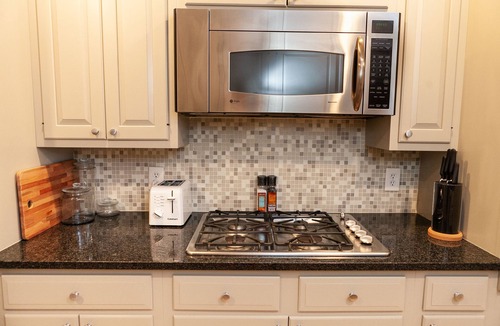 Channing Valley House | Beautiful West Midtown Home, Minutes From Everything