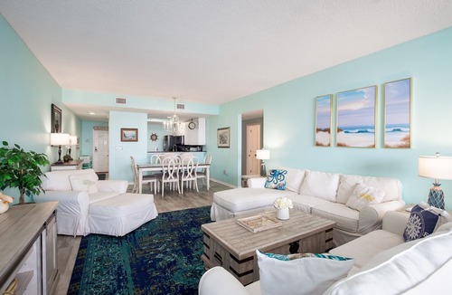 Navarre Beach Condo | Beautifully decorated condo on Navarre Beach