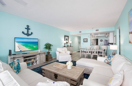Navarre Beach Condo | Beautifully decorated condo on Navarre Beach