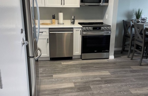 Hudson Condo | Beautifully decorated modern GULF FRONT CONDO Sleeps 4 Hudson, FL