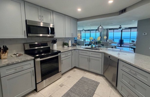 Sand Key Condo | Beautifully Remodeled luxurious Sand Key beach Condo with WORLD CLASS VIEWS