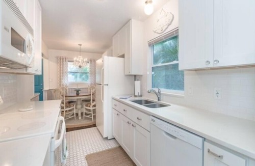 Placida House | Beautiul Coral Cay Home with Private Heated Pool!