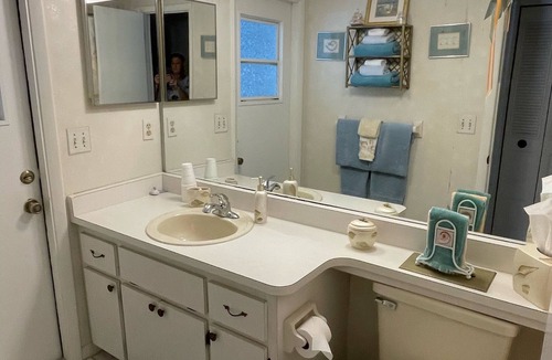 Sun 'N Lake Bed & Breakfast | Bed and Breakfast