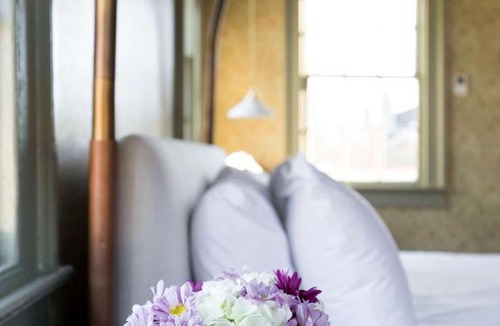 Harleston Village Bed & Breakfast | Bed&Breakfast Veranda King Suite - Walk to King