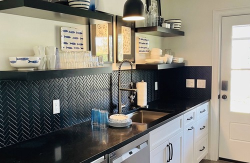 Lake Sarasota Cottage | "Bee Keeper's Cottage" on private estate, new construction, close to everything!