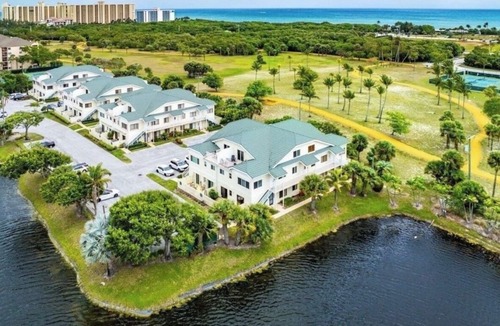 Bella Vista Villa | Bella Vista Court North