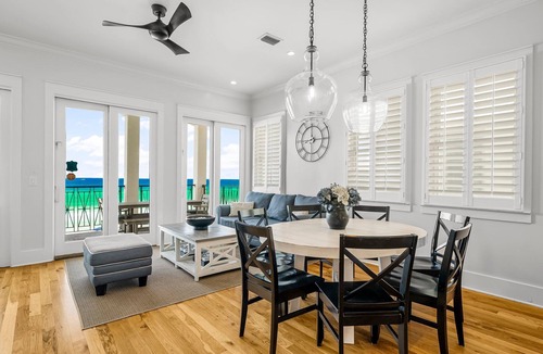 Frangista Beach House | *Bella Vista on the Beach*Fully Remodeled*Hot Tub*Beach Gear*Shared Pool*9 Beds*