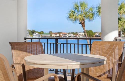 Destin House | Belleza Del Mar With Game Room And Lakefront Pool