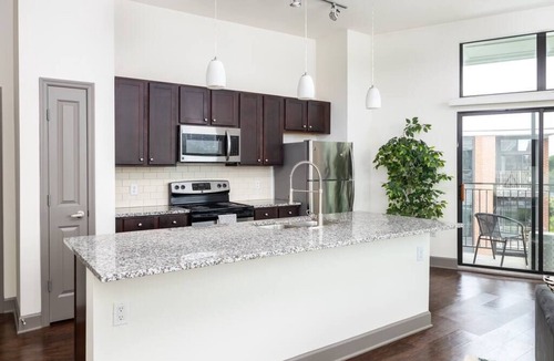 Poncey-Highland Apartment | Beltline Apartment by Ponce City Market-Pool & Gym