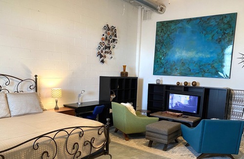 Reynoldstown Condo | BeltLine Loft SPACIOUS 2/1 Pets! Cabbagetown Near Downtown