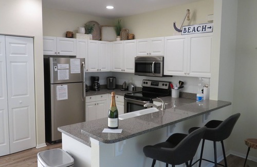 Bradenton Beach House | Bermuda Bay Club unit across from pool, beach access, nicely furnished, No Pets