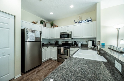 Bradenton Beach House | Bermuda Bay Club unit across from pool, beach access, nicely furnished, No Pets