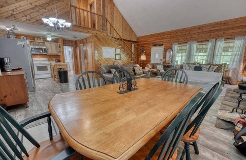 Young Harris Cabin | Berrey Patch-Creek Front-Firepit