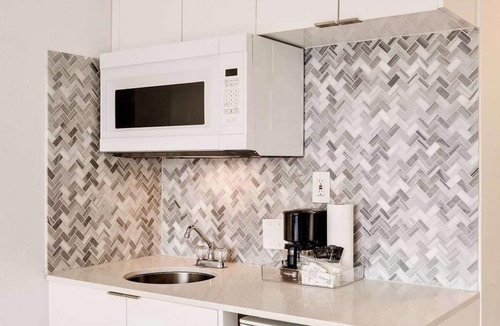 Flamingo/Lummus Condo | Best location by the Beach ! Free WiFi - TV - All amenities