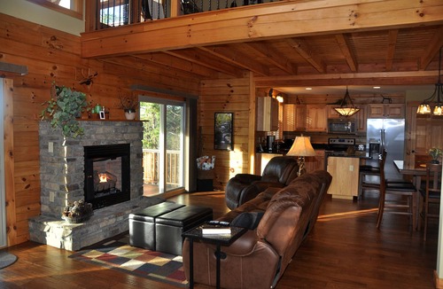 Bostic Cabin | Best View In NC, Gorgeous Luxury Log Cabin with Burn Pit, Wifi, Dish with HDTV