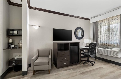 Asheville Hotel | Best Western Asheville Blue Ridge Parkway