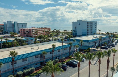 Avon By The Sea Hotel | Best Western Cocoa Beach Hotel & Suites