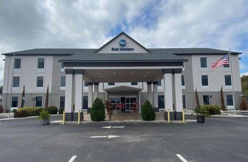 Walker's Island Hotel | Best Western Heritage Inn and Suites