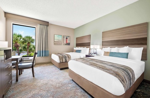 Villas on the Green Hotel | Best Western Intracoastal Inn