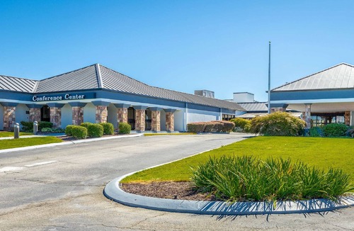 East Ridge Hotel | Best Western Plus Arbour Inn & Suites