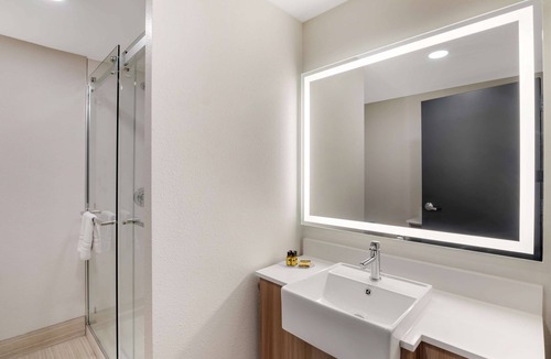 Hapeville Hotel | Best Western Plus Atlanta Airport-East