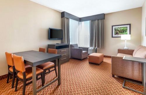 The Crossings Hotel | Best Western Plus Kendall Hotel & Suites