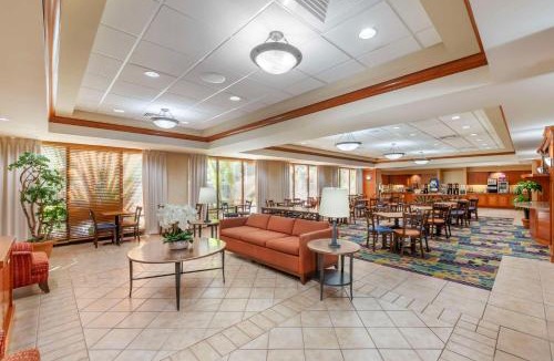The Crossings Hotel | Best Western Plus Kendall Hotel & Suites