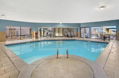 McDonough Hotel | Best Western Plus McDonough Inn & Suites