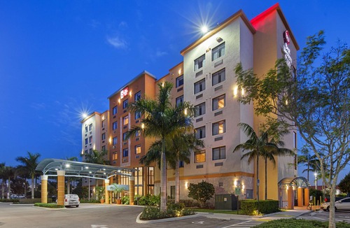 Country Walk Hotel | Best Western Plus Miami Executive Airport Hotel & Suites