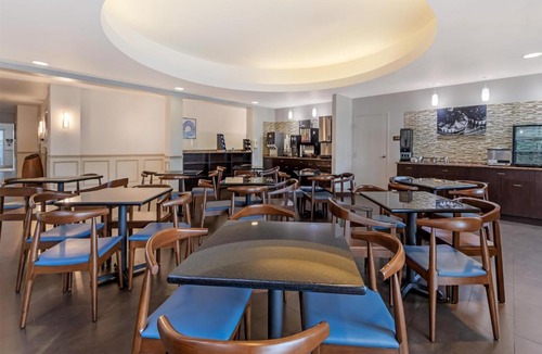 Miami Springs Hotel | Best Western Plus Miami Airport North Hotel & Suites