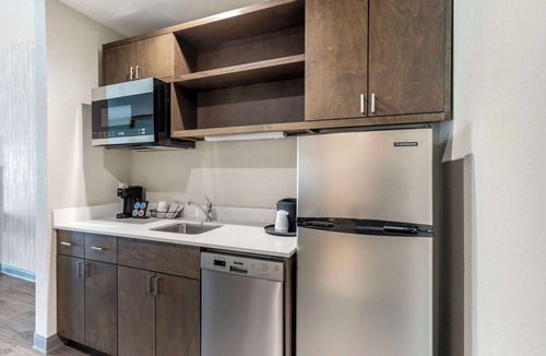 Winter Haven Hotel | Best Western Plus Winter Haven Inn & Suites