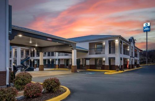 Lookout Valley Neighborhood Association Hotel | Best Western Royal Inn