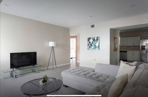 Buena Vista House | BIG BEAUTIFUL HOUSE 10 MIN FROM SOUTH BEACH