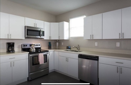 Buena Vista House | BIG BEAUTIFUL HOUSE 10 MIN FROM SOUTH BEACH