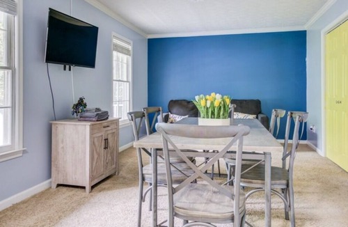 Marietta House | ⭐ Big Private Pool Kings, Queen & Full beds~ 4K TVs All Rooms Fast ⚡ Wifi⚡