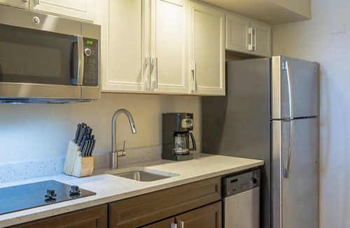 Ormond Shores Apartment | Bike week/March 2023