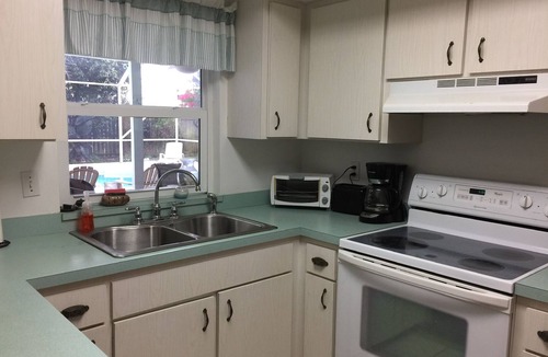 Ormond Beach House | Biketoberfest special!Charming 3Bedroom Pool House by the Beach in Ormond beach