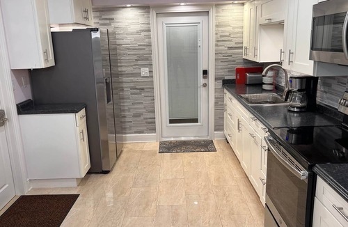 Wilton Manors House | Billy's Resort -Men only-Clothing optional-Triad Bungalow