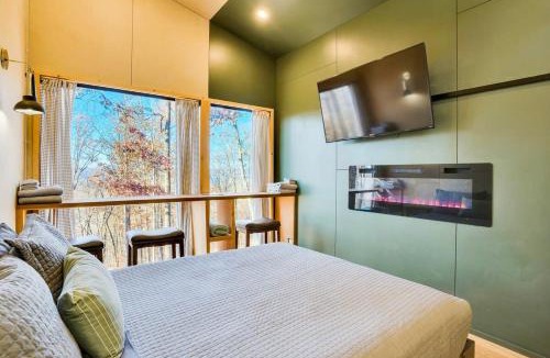 Wildwood House | Bird's Nest Spruce at Treetop Escapes
