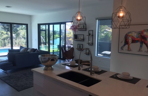Mariner House | Black Box, modern waterfront home