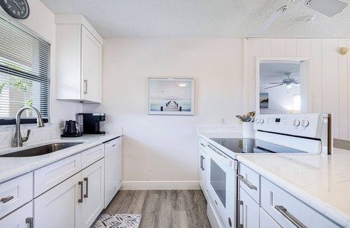 Sanibel Condo | Blind Pass Condos at Bowman's Beach E210 on beautiful Sanibel Island
