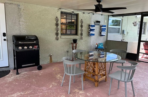 Pine Hills House | Blissful escape nDelightful 3-bedroom house, warm water swimming pool in Orlando