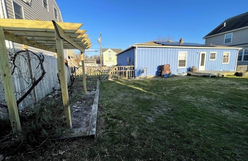 Brigantine House | Blue Betty- 3 BDRM Mid-Century Charmer Near Beach