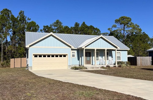 Magnolia Bluffs House | Blue Breeze – Your Relaxing Forgotten Coast Getaway