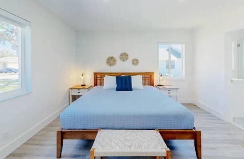 Deerfield Beach Villa | Blue Inlet- A 2-bedroom Coastal villa close to Beach