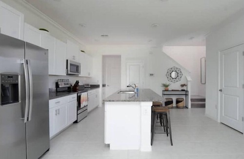 Wesley Chapel South House | Blue Lagoon Townhouse in Epperson