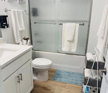 Port Charlotte House | Blue Mantle Charlotte Hideaway